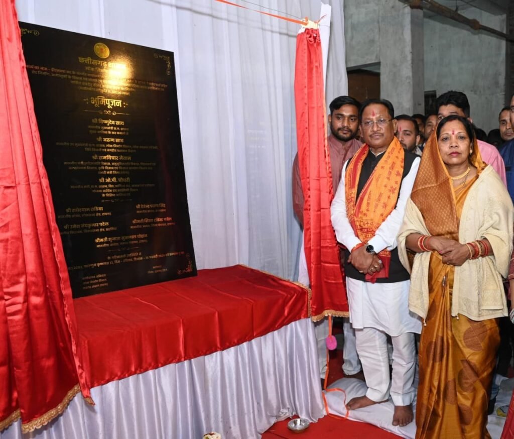 महाशिवरात्रि पर बाबा धाम में मुख्यमंत्री ने की पूजा-अर्चना, 1.20 करोड़ के विकास कार्यों का शिलान्यास.