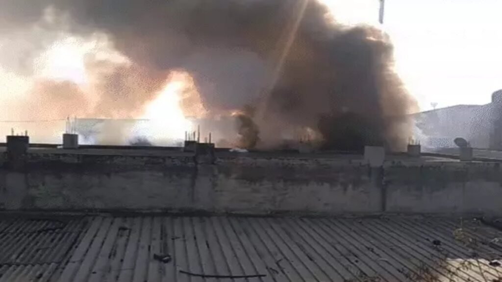 केमिकल की आड़ में अवैध पटाखा फैक्ट्री में धमाका, 8 मजदूर जिंदा जले; बिहार के 3 युवकों की हुई पहचान