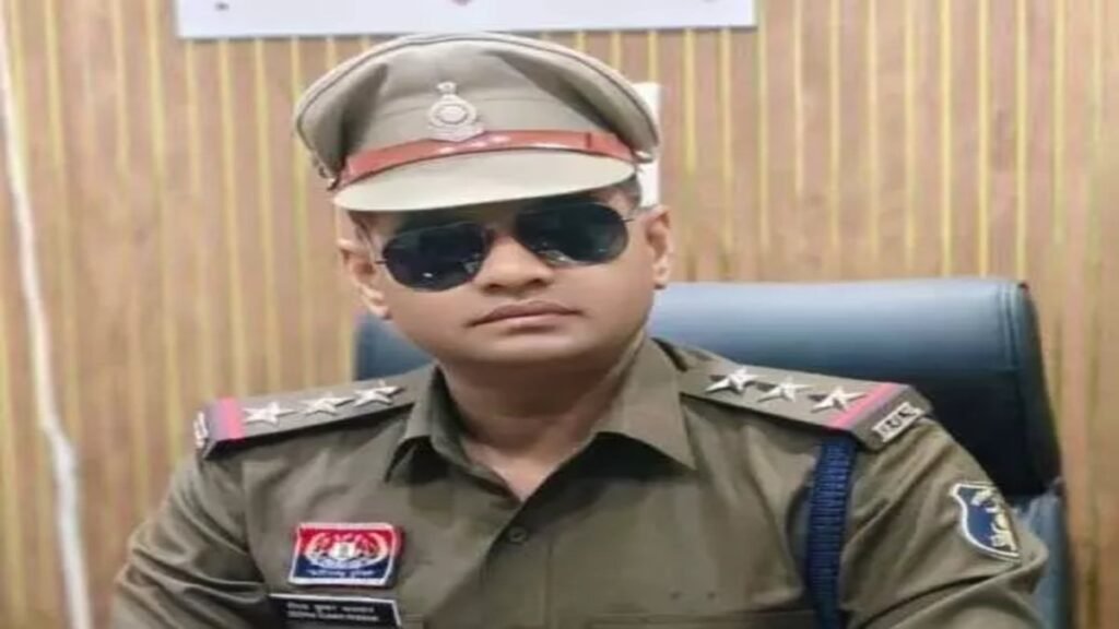 अपराध नियंत्रण में ढिलाई पर एक्शन पुलिस कमिश्नर का हंटर, सिविल लाइन थाना प्रभारी लाइन अटैच