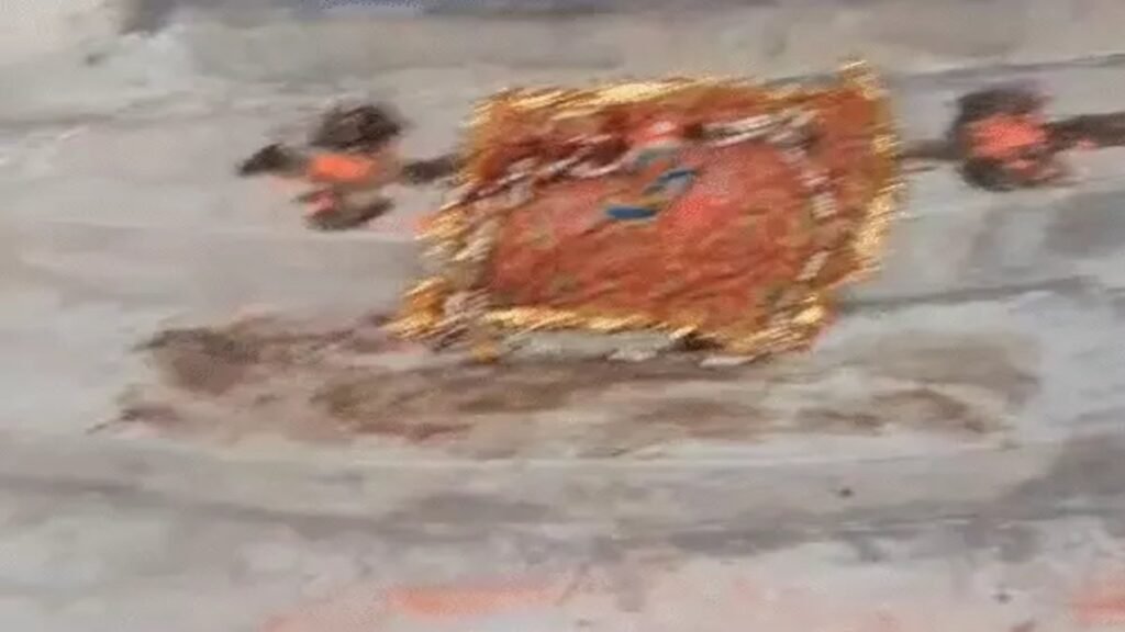 CG BREAKING : शिक्षा के मंदिर को बनाया ‘अघोरी अड्डा’ स्कूल में तोड़फोड़ और तंत्र-मंत्र से मचा हड़कंप