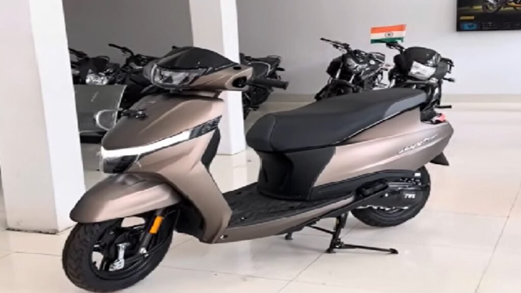 TVS Jupiter 110 महंगी: कंपनी ने बढ़ाए दाम, अब खरीदने के लिए खर्च करने होंगे इतने रुपये; देखें नई रेट लिस्ट TVS Jupiter 110