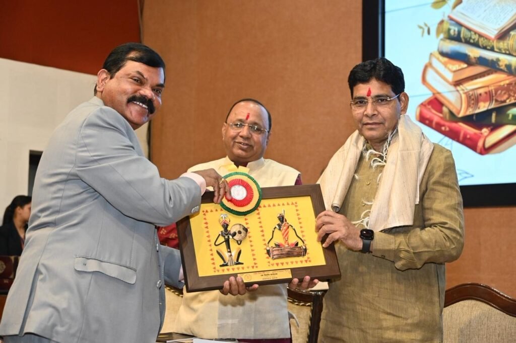 राष्ट्रीय शिक्षा नीति 2020 के माध्यम से शिक्षा को रोजगारोन्मुख, नवाचारपरक और वैश्विक स्तर पर प्रतिस्पर्धी बनाया जा रहा है-उच्च शिक्षा मंत्री श्री टंक राम वर्मा.